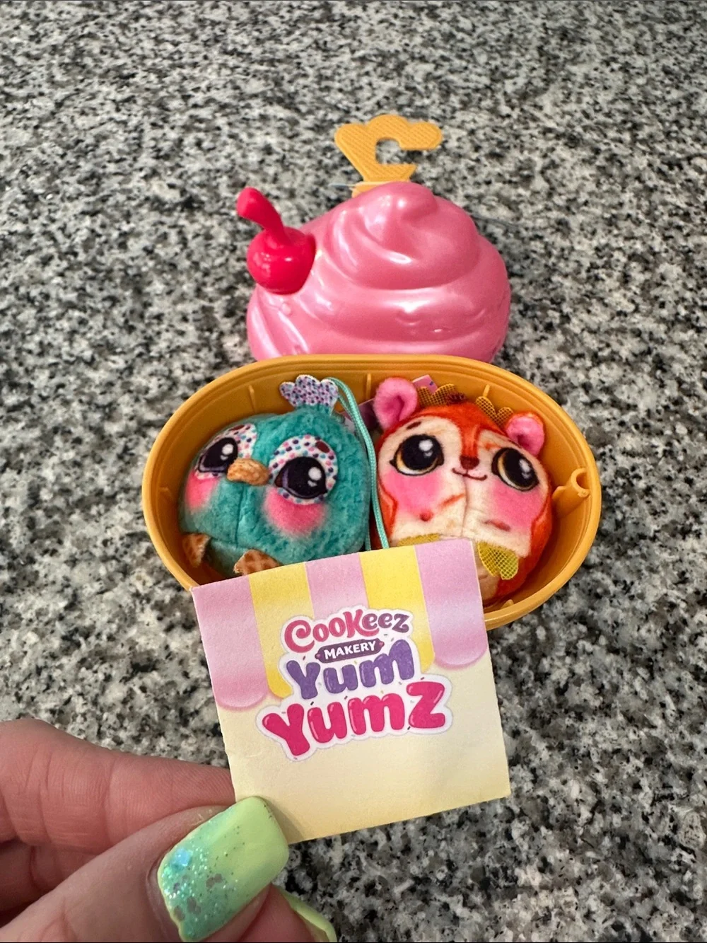 Moose Toys Cookeez Makery Yum Yumz Pink Ice Cream Plush Toy